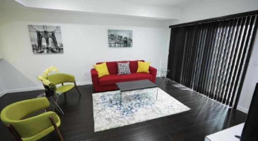 Downtown Cosmopolitan Residences Hotel 3*